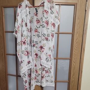 Torrid Sheer Floral Lace Trim Kimono Shawl